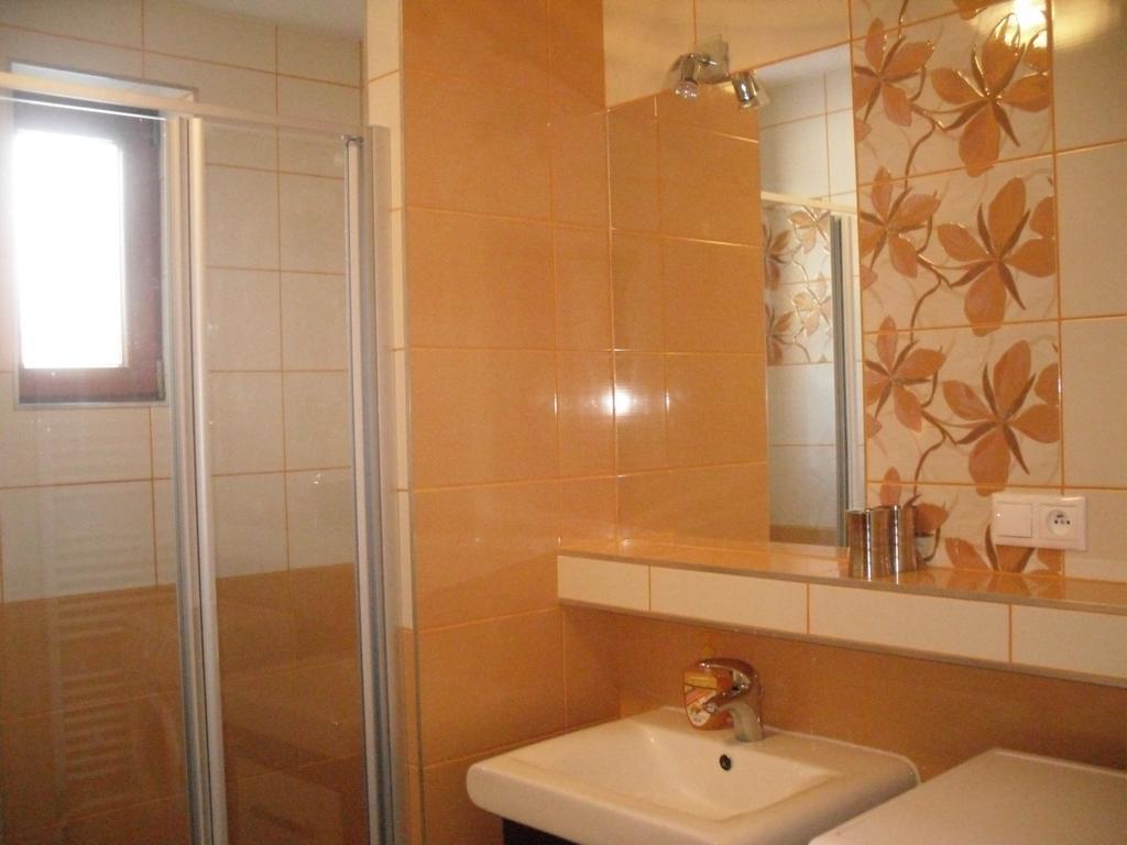 Homestay Machom Oscadnica Room photo